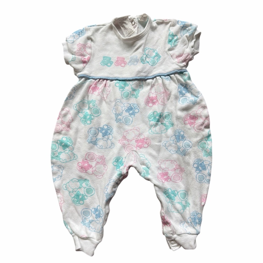 Vintage carters baby girl one piece outfit with pastel bear print